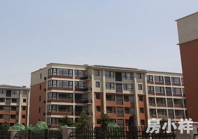 在深圳買(mǎi)商品房好還是小產(chǎn)權(quán)房好？