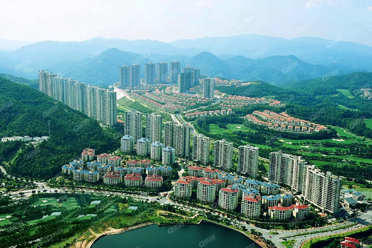 雅居樂凱茵云頂均價-17000元/平