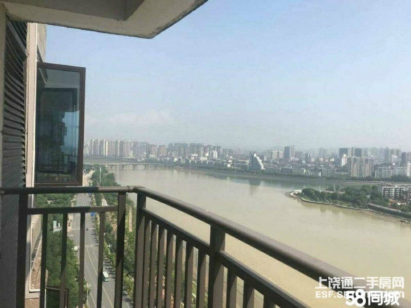 三大棟封閉式花園小區