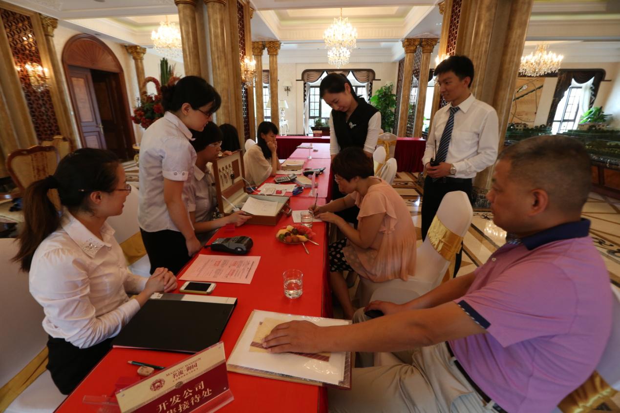 魏公村小區(qū)棚改項目回遷安置房正式交付