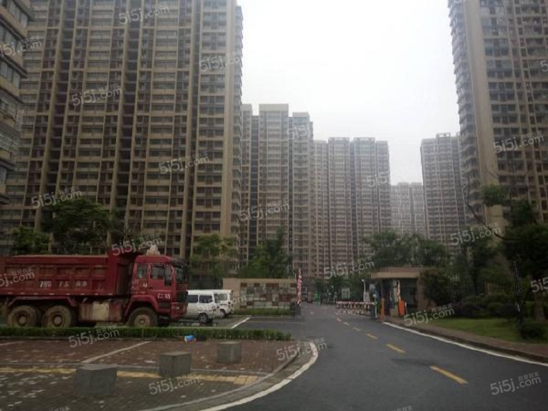 麒麟門社區鎖石苑