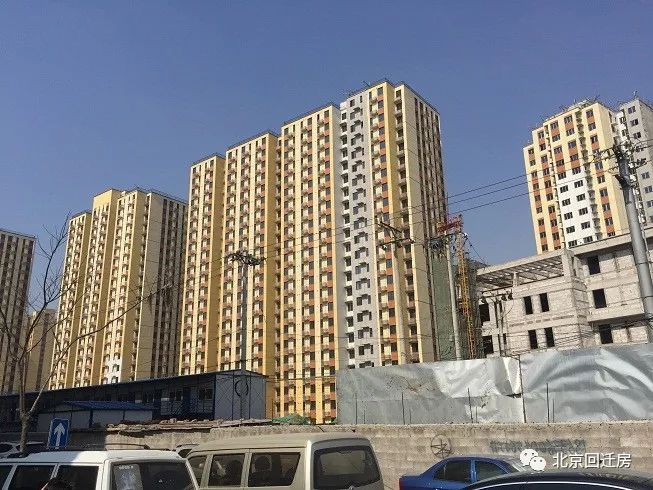 以下是部分戶(hù)型及部分樓層平面圖