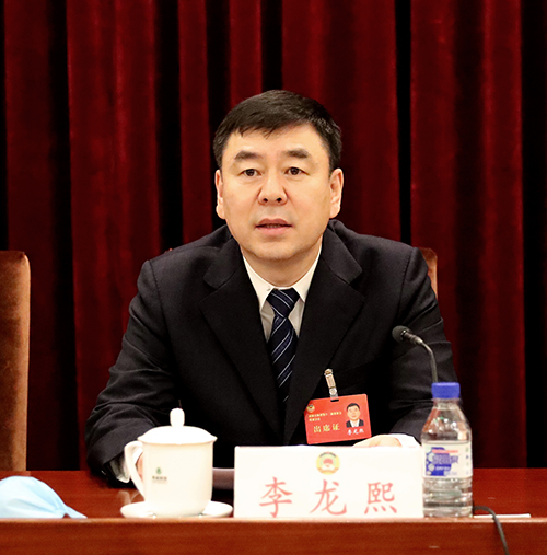 也沒(méi)有發(fā)現(xiàn)八埠莊村的審批手續(xù)