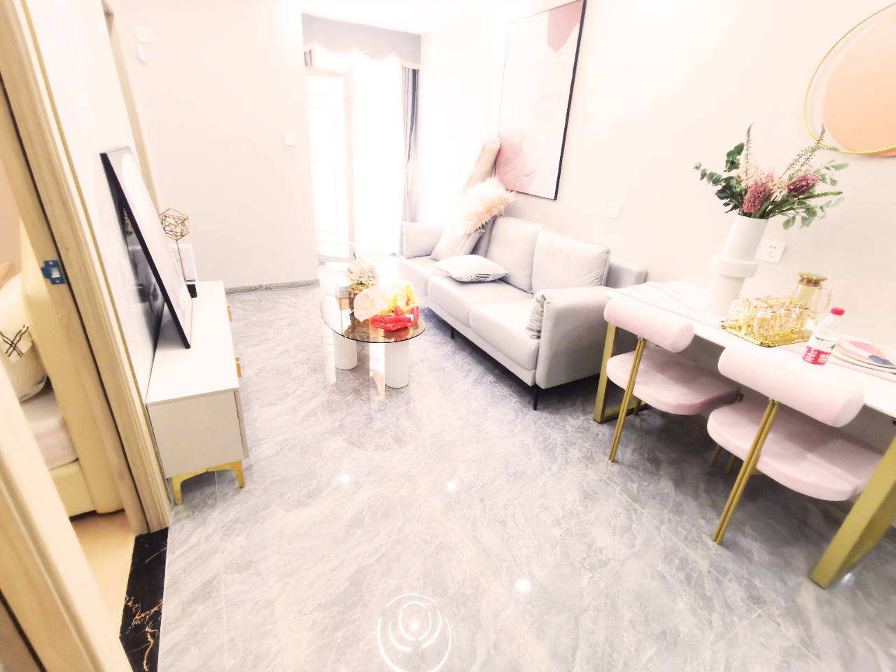 深圳寶安小產(chǎn)權(quán)房|新城芳花園 79.8萬/套 地鐵口300米